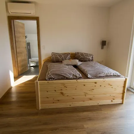 Traumaussicht Apartment Leutschach